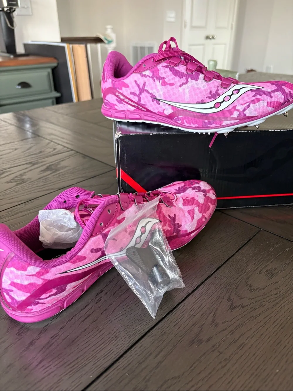 Saucony Pink Camo Women's Athletic Running Shoes